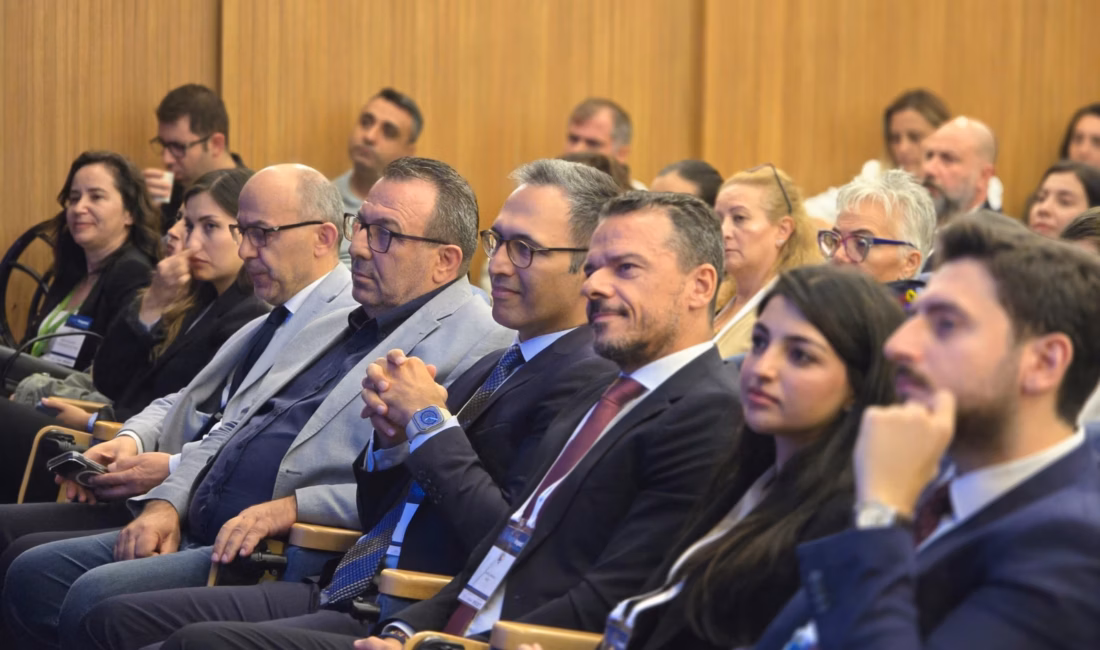 Nilüfer Organize Sanayi Bölgesi’nde düzenlenen “Dijital OSB Buluşmaları”nda sanayinin dijital