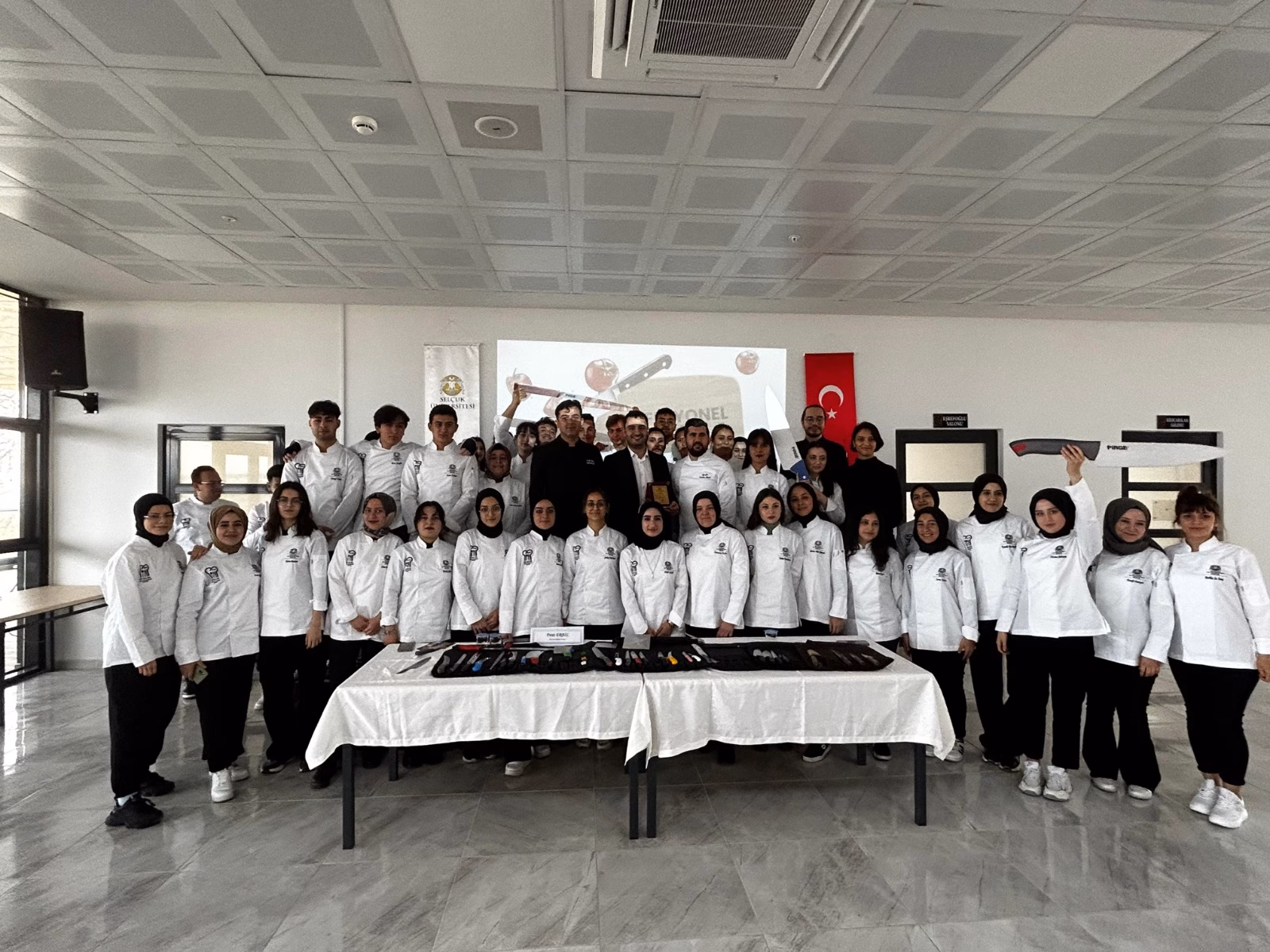 Pirge’nin 2015 yılında hayata geçirdiği Pirge Akademi, profesyonel mutfaklara hazırlanan