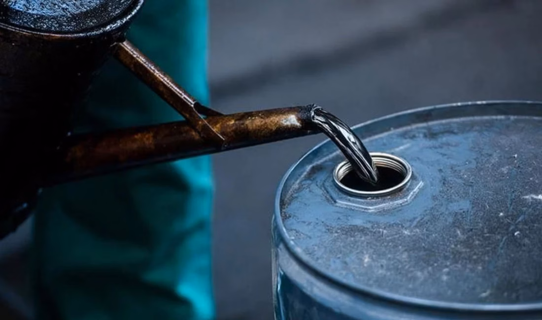 Petrol fiyatlarında yükseliş sürerken Brent petrolün varil fiyatı 100 doların,