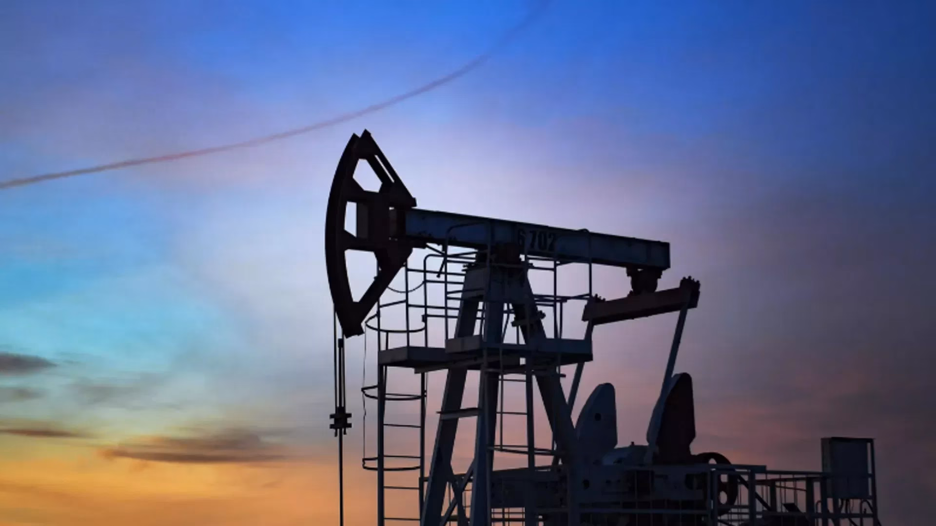 Orta Doğu'daki çatışmaların küresel petrol arzına yönelik endişeleri artırmasıyla petrol