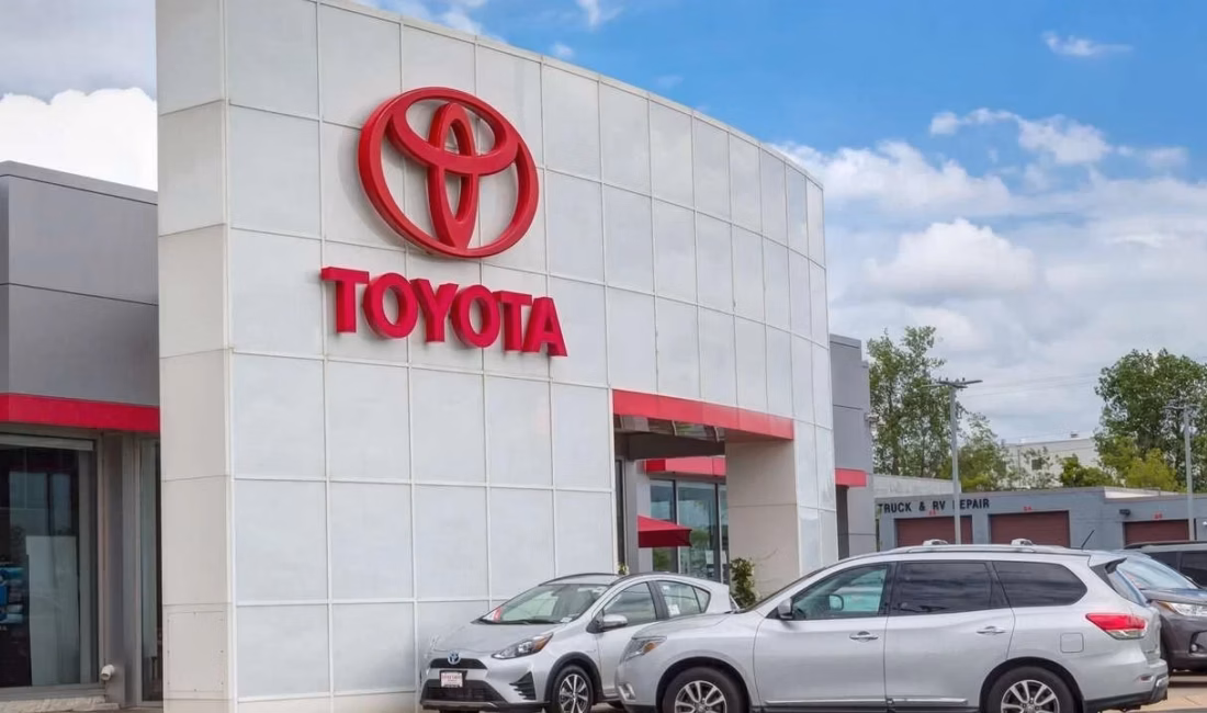 Toyota, ABD’de belirli 2026 model elektrikli C-HR araçlarını, sürüş sırasında