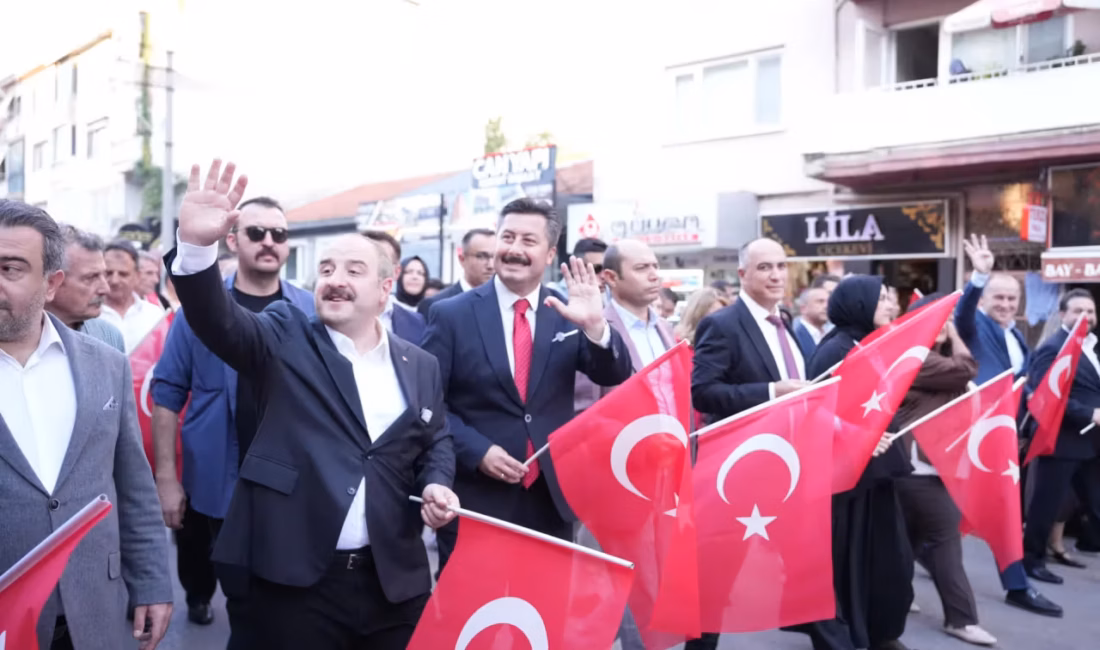 Uluslararası Altın Biber Festivali kapsamında Yenişehir Belediye Başkanı Ercan Özel
