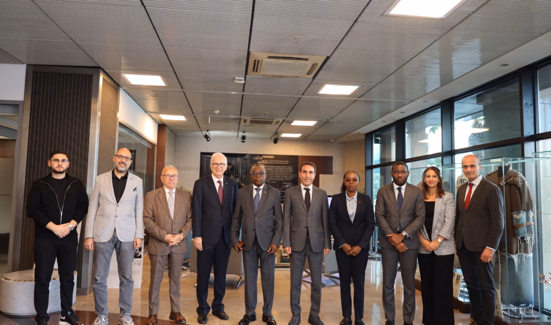 Petrol ve doğalgazın ihracat gelirlerindeki payını azaltmak isteyen Angola, zengin