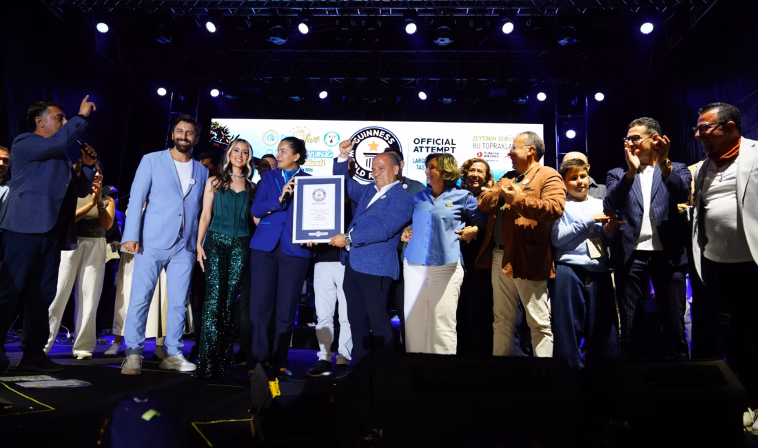 Balıkesir’in Edremit ilçesinde düzenlenen 3. Edremit Zeytinyağı Tadım Festivali FestOlive,