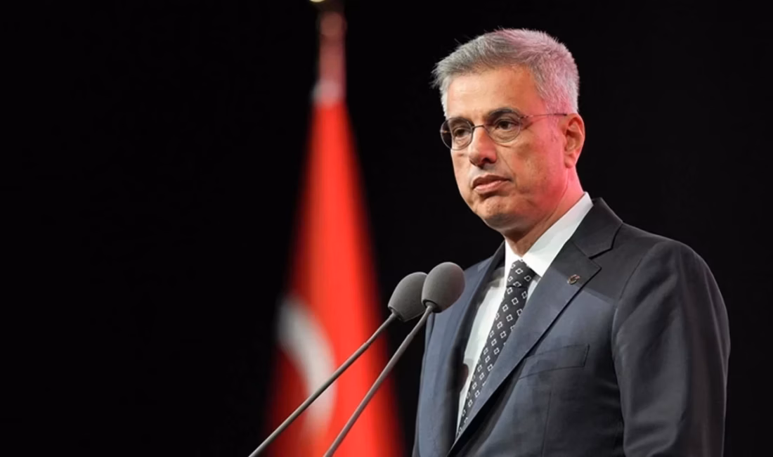 Sağlık Bakanı Kemal Memişoğlu, tütünle mücadele kapsamında sigara satışlarında kimlik