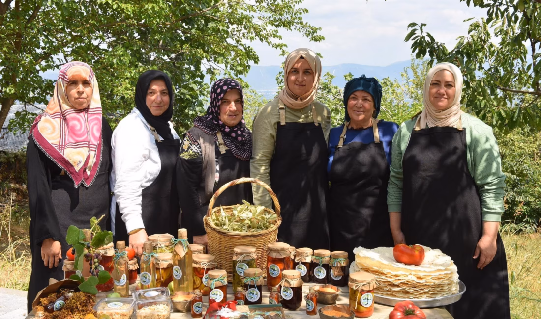 Yıldırım Belediyesi, kadın kooperatiflerinden mesleki eğitimlere, girişimcilik merkezlerinden Hanımeli Çarşısı’na